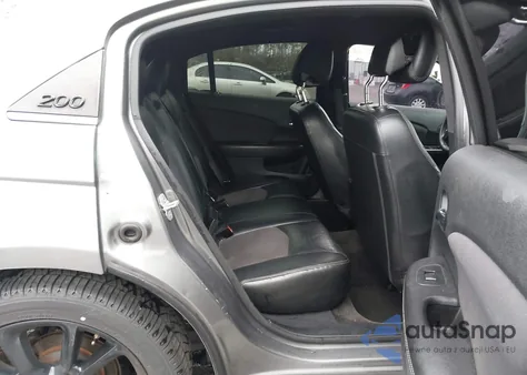 2013 Chrysler 200 Limited z USA, uszkodzony, nr VIN 1C3CCBCG7DN719655